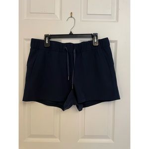 Lululemon on the fly short